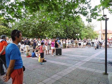 drama-price-giving-01