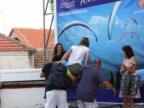 drama-price-giving-04